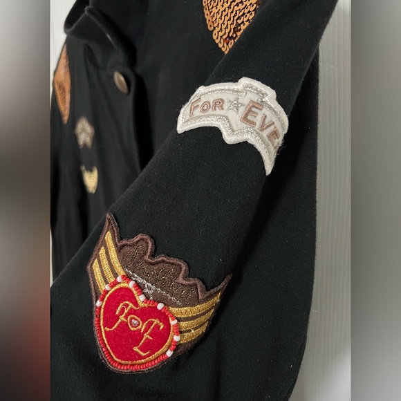 Fun sweater/jacket (M) - Picture 2 of 6